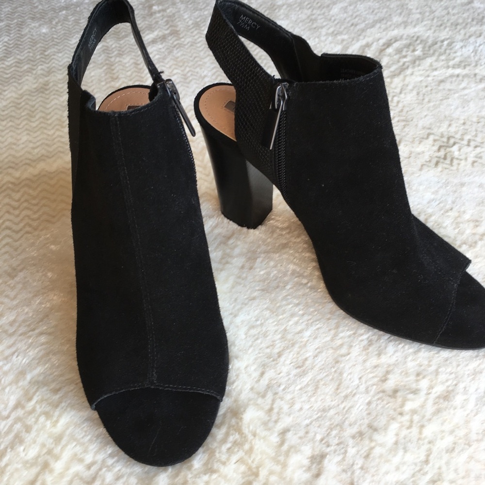 Tahari Mercy 7 1/2 Black Suede Peep Toe Sling Back